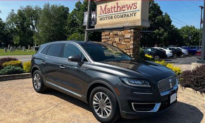 2020 Lincoln Nautilus Reserve