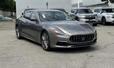2018 Maserati Quattroporte Luxury