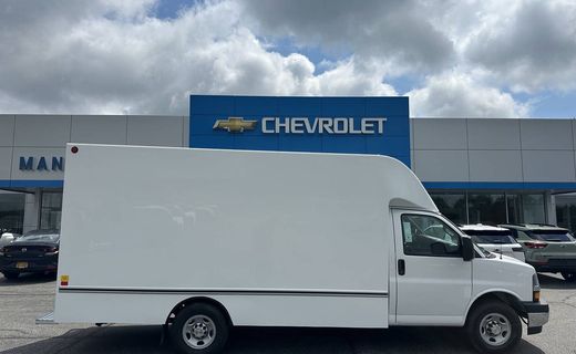 2026 Chevrolet Express 3500 Cutaway 159