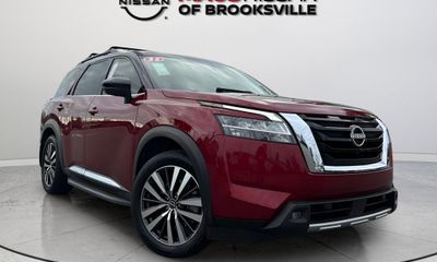 2022 Nissan Pathfinder Platinum