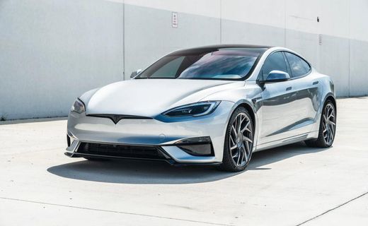 2026 Tesla Model S Plaid