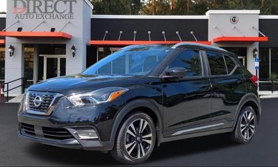 2020 Nissan Kicks SR