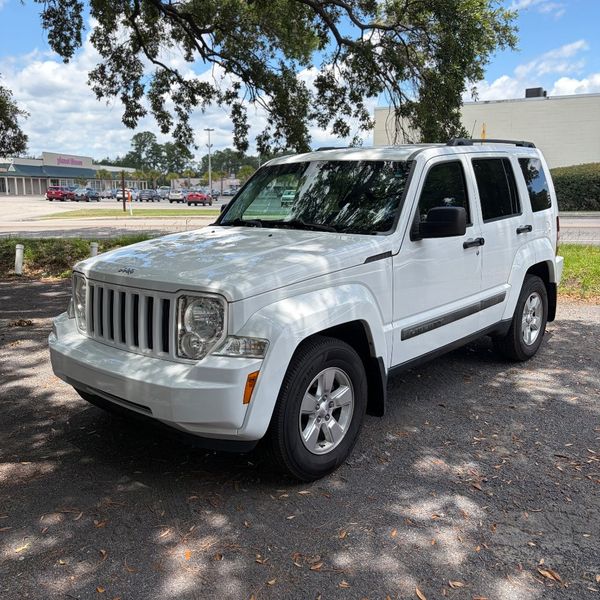 2011 Jeep Liberty — a typically priced live listing