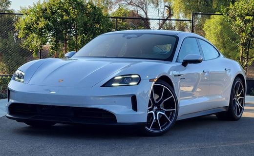 2026 Porsche Taycan