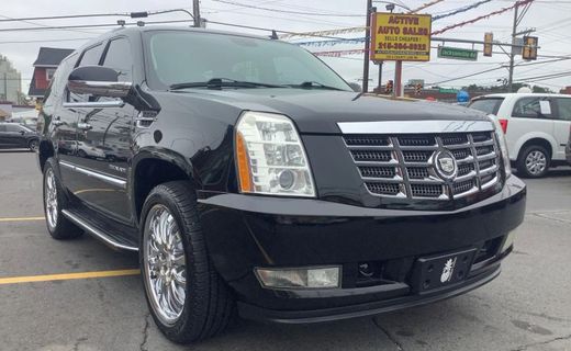 2011 Cadillac Escalade Luxury