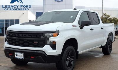 2025 Chevrolet Silverado Trail Boss Custom