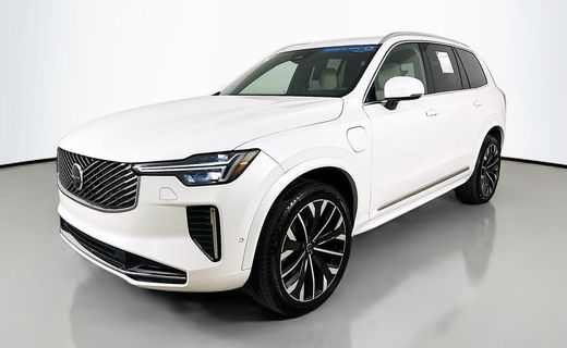 2026 Volvo XC90 Plus Bright