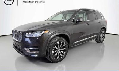 2024 Volvo XC90 Plus Bright