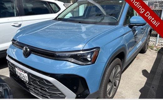 2025 Volkswagen Taos 4MOTION SE