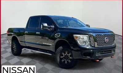 2017 Nissan Titan SV