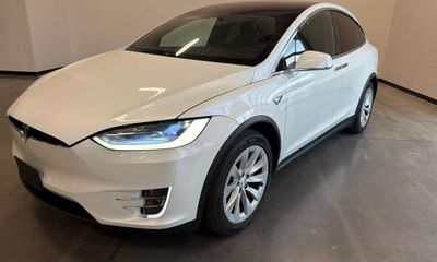 2020 Tesla Model X Long Range