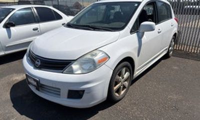 2011 Nissan Versa 18 SL