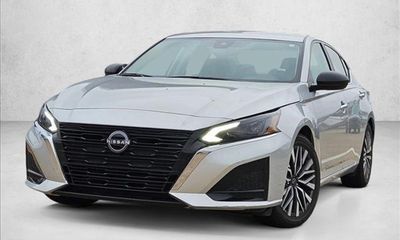 2025 Nissan Altima SV