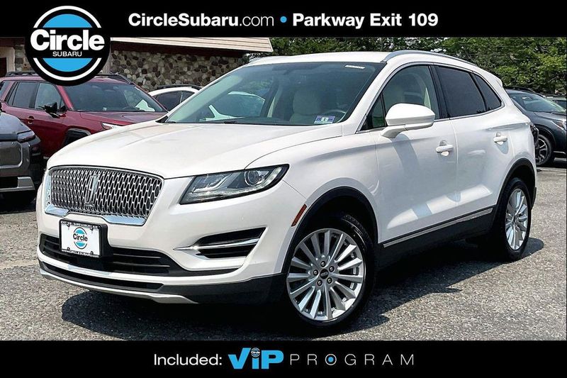 2019 Lincoln MKC — a typically priced live listing