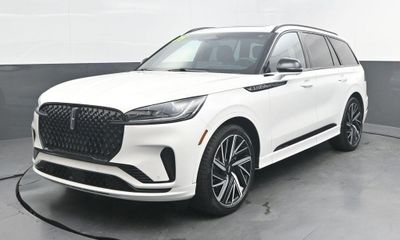 2025 Lincoln Aviator Black Label
