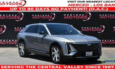 2024 Cadillac Lyriq Tech 1