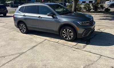 2023 Volkswagen Tiguan S