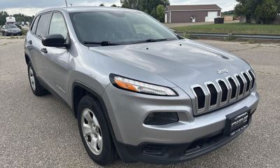 2017 Jeep Cherokee Sport