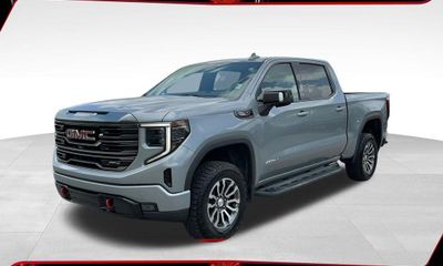 2023 GMC Sierra AT4