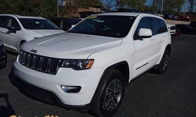 2019 Jeep Grand Cherokee Laredo