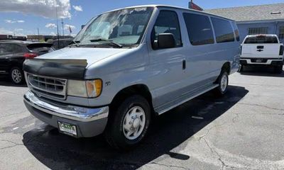 2000 Ford E-350 XLT