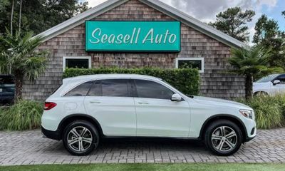 2016 Mercedes-Benz GLC-Class GLC300