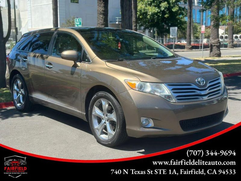 2011 Toyota Venza — a typically priced live listing