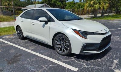 2020 Toyota Corolla SE CVT