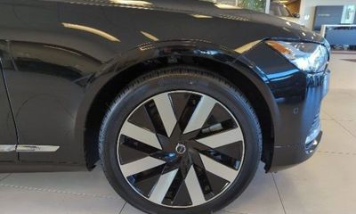 2024 Volvo S90 Ultimate Bright