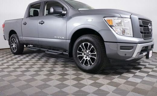 2023 Nissan Titan