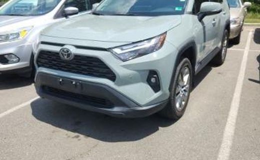 2022 Toyota RAV4 XLE Premium