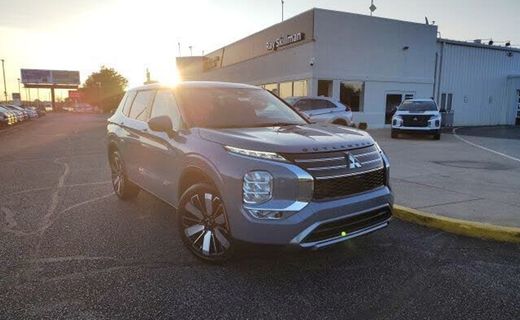 2026 Mitsubishi Outlander SE
