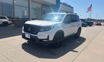 2025 Honda Passport Black Edition