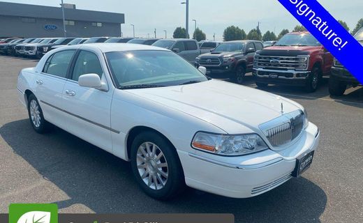 2007 Lincoln Town CAR Signature
