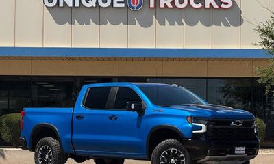 2024 Chevrolet Silverado ZR2