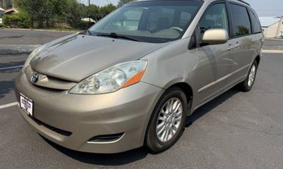 2008 Toyota Sienna XLE
