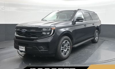 2026 Ford Expedition MAX Active