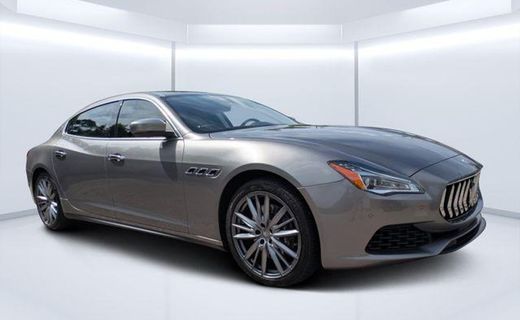 2019 Maserati Quattroporte Essence