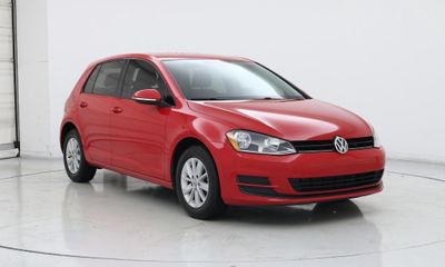 2017 Volkswagen Golf S Wolfsburg