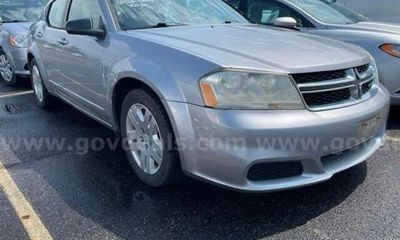 2013 Dodge Avenger SE