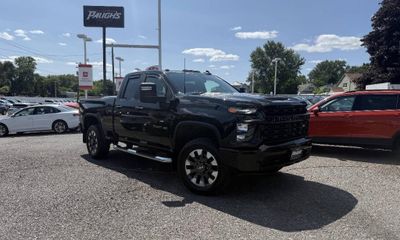 2021 Chevrolet Silverado Custom