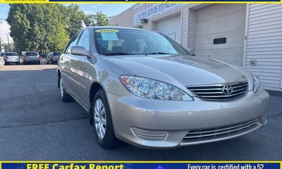 2005 Toyota Camry LE