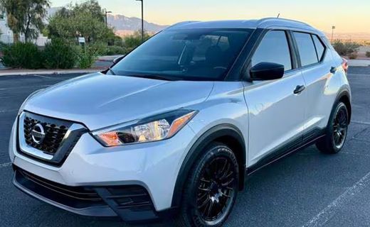 2019 Nissan Kicks S
