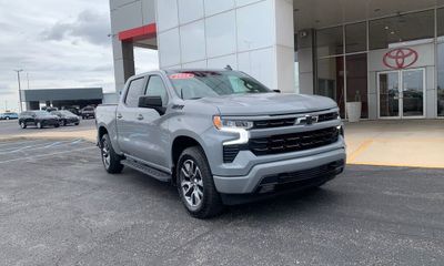 2025 Chevrolet Silverado RST