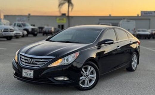 2011 Hyundai Sonata Middle Level
