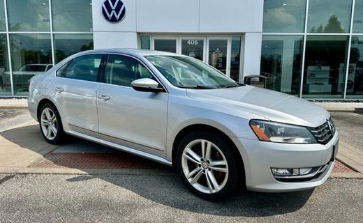 2012 Volkswagen Passat SEL
