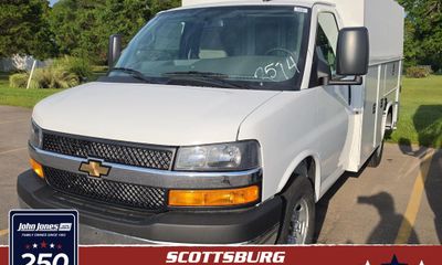 2026 Chevrolet Express 3500 Cutaway 139