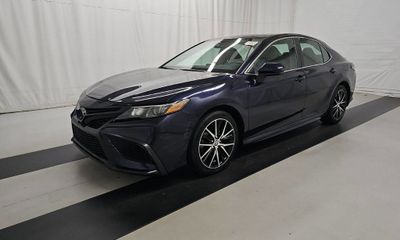 2021 Toyota Camry SE