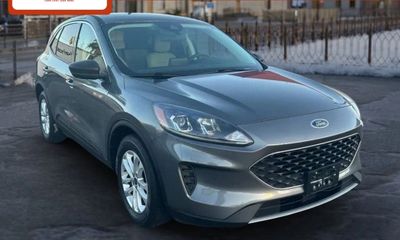 2022 Ford Escape SE