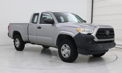 2018 Toyota Tacoma SR SR5 TRD